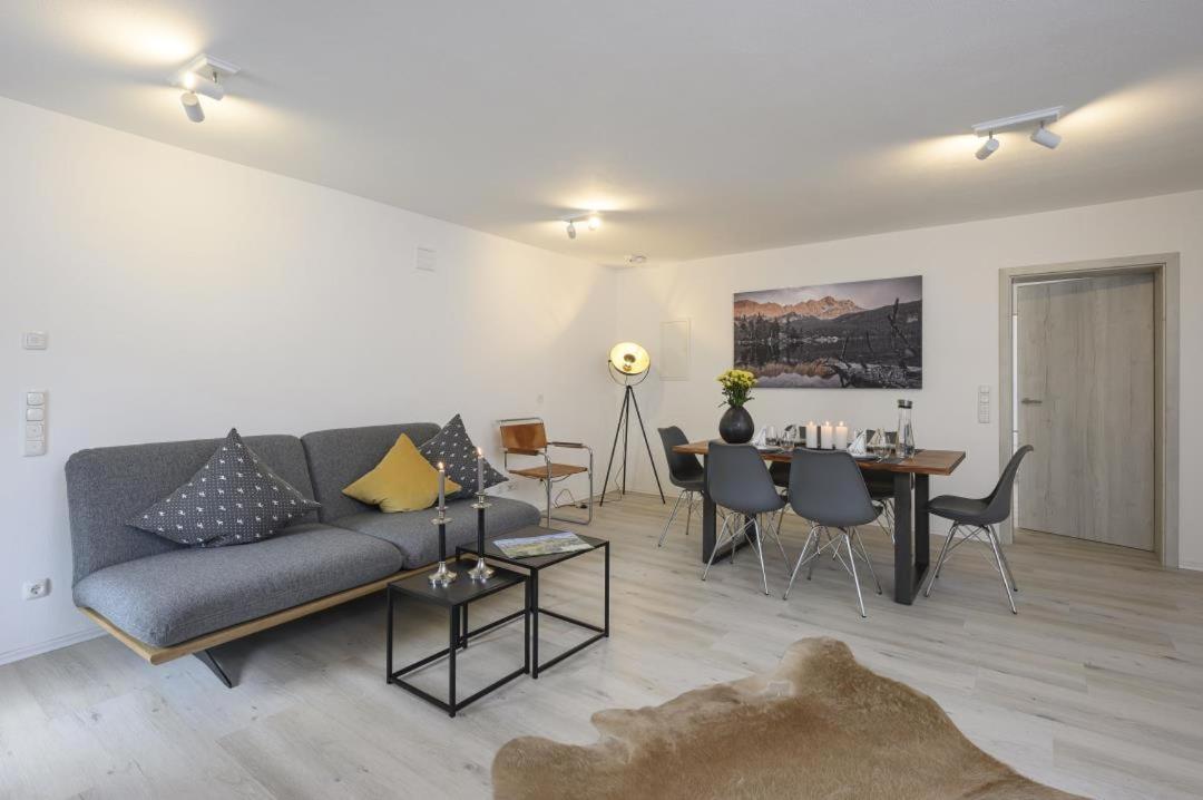 Enzian Apartments グライナウ エクステリア 写真